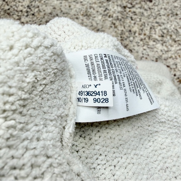 American Eagle Rainbow Stripe Cream Chenille Knit Sweater L/XL Large Extra Large - Picture 8 of 11